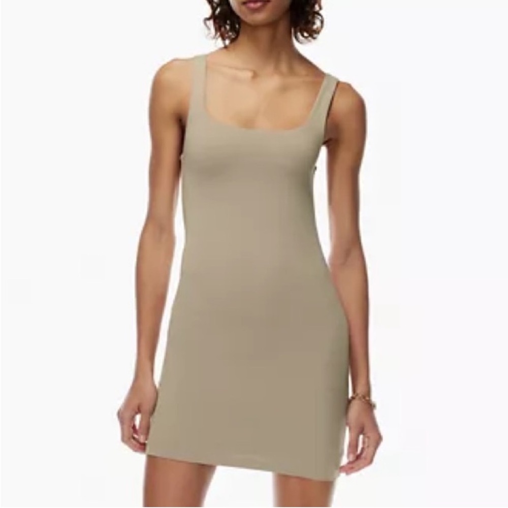 Aritzia Babaton contour sculpt mini dress size S